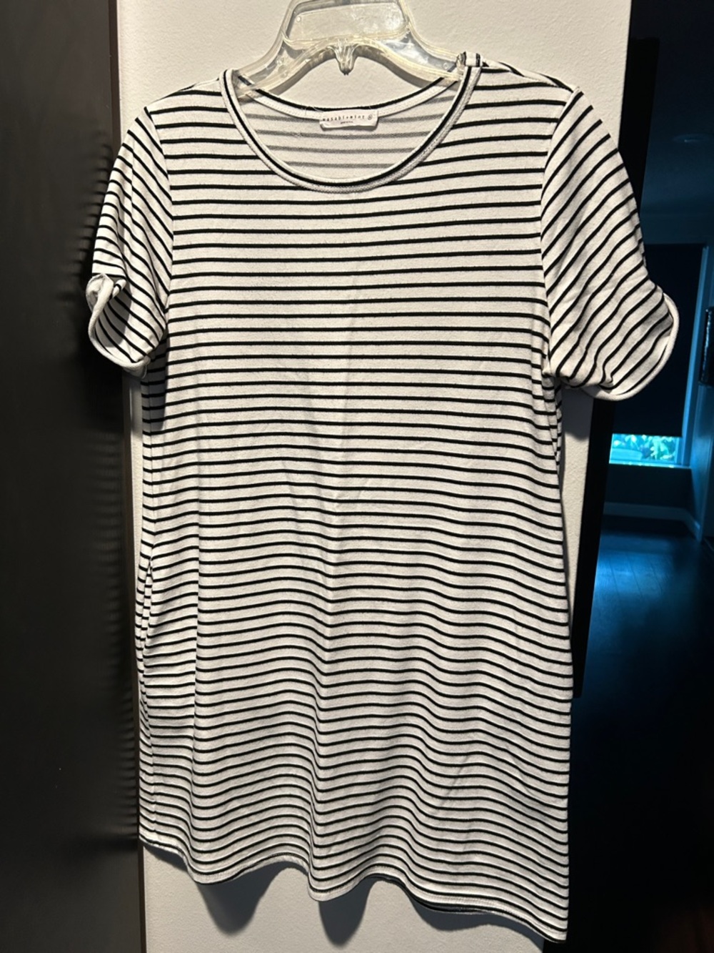 Striped Short-Sleeve Crewneck Dress - Black & White